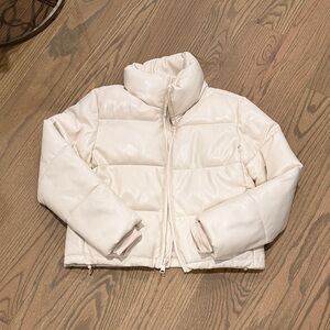GAP Women's Cream Puffer Jacket